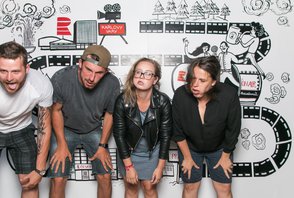 6. den ve Varech s Radiožurnálem