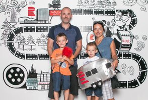 9. den ve Varech s Radiožurnálem