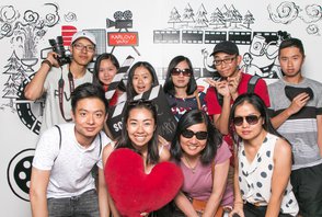 9. den ve Varech s Radiožurnálem