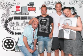 9. den ve Varech s Radiožurnálem