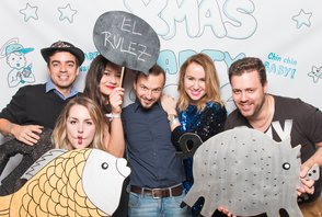 Eyelevel vánoční večírek