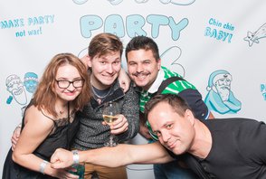 Eyelevel vánoční večírek