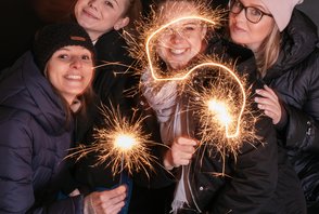 Smybox vánoční večírek 2019 - proužky