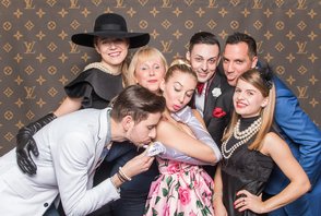 Louis Vuitton Parisienne Christmas