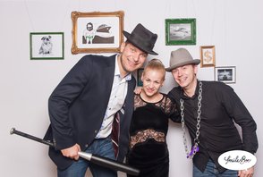 Mafiánský večírek Acti9 + Schneider