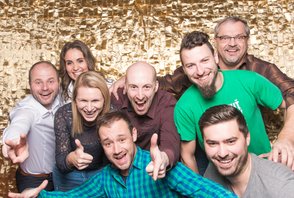 Mejdááán dvašestnáct